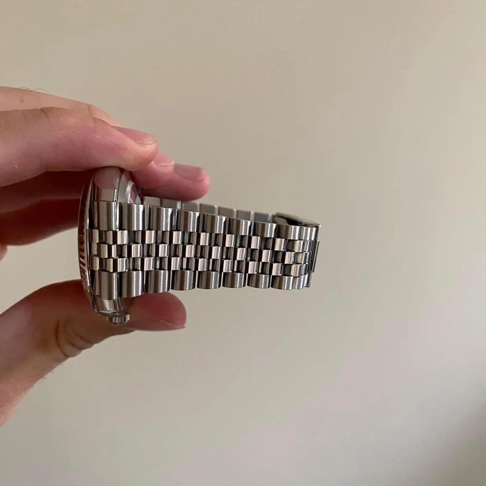 Rolex - Picture 2 of 4